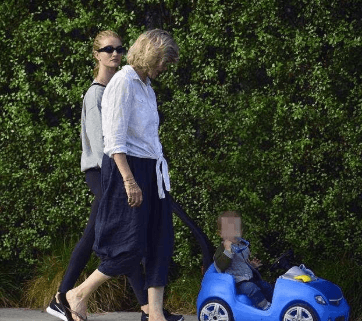 Fiona with her daughter and grandson